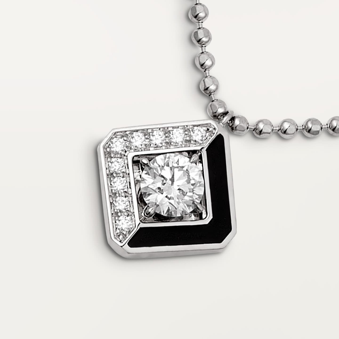 Pendentif Galanterie de Cartier, diamant taille brillant, semi-pavé