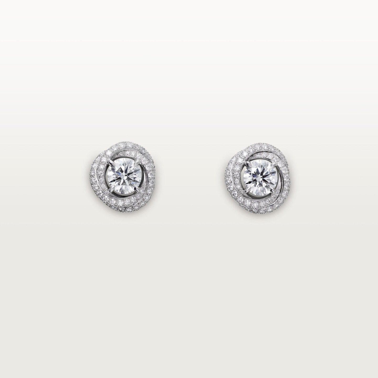 Puces d'oreilles Trinity Ruban, 2 diamants taille brillant, pavées