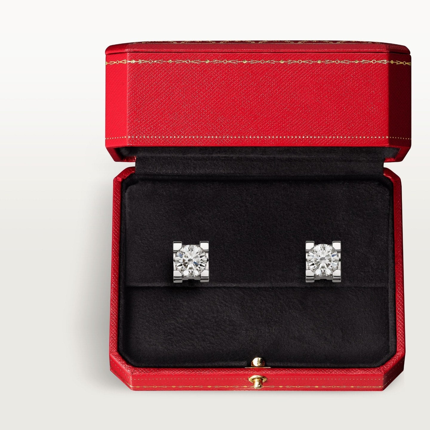 Puces d'oreilles C de Cartier, 2 diamants taille brillant
