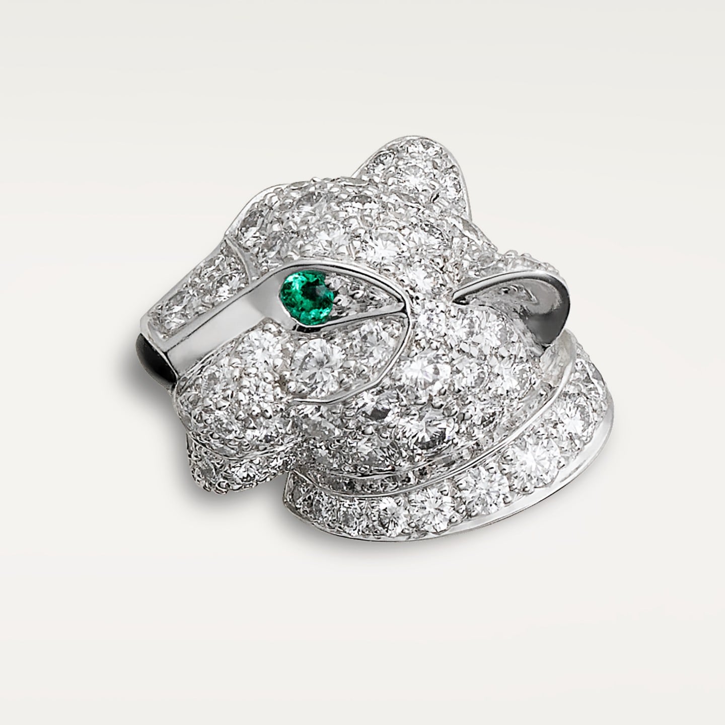 Puces d'oreilles Panthère de Cartier, pavées