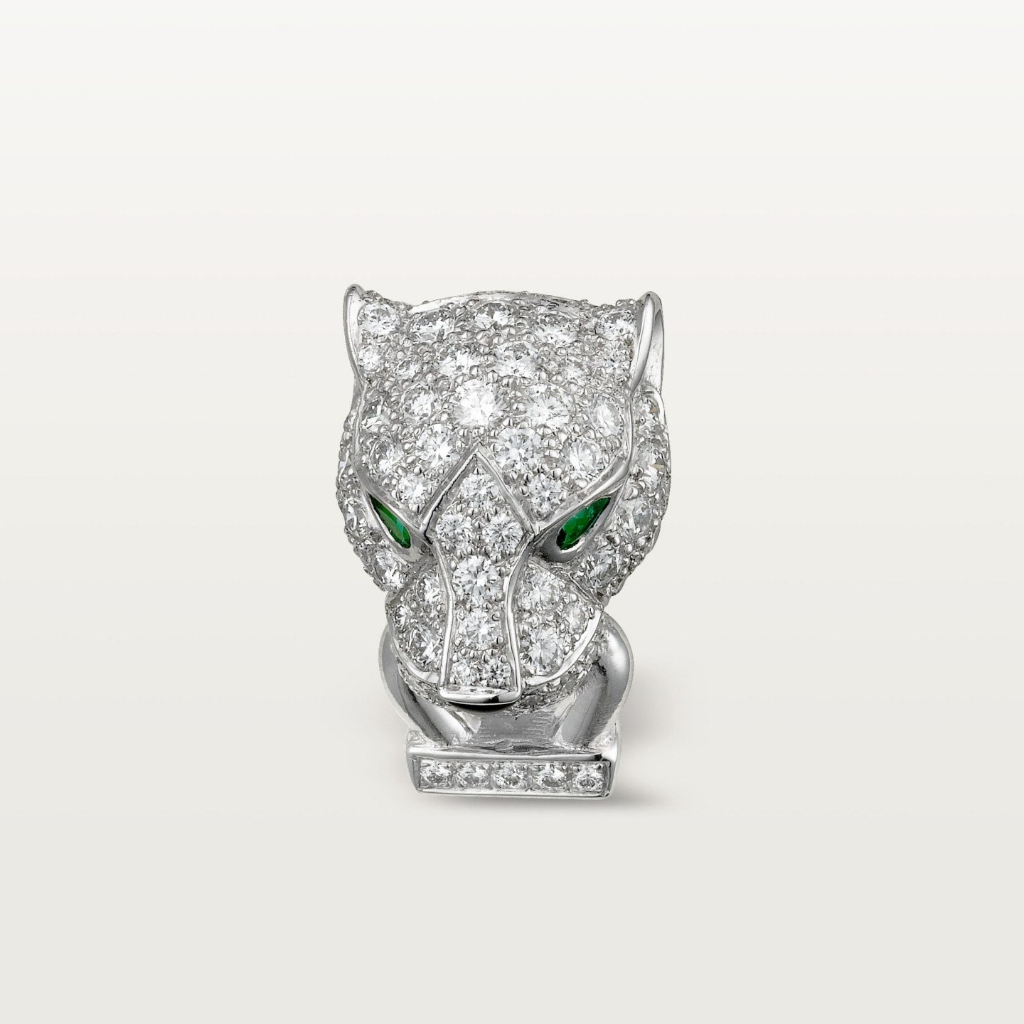 Boucles d'oreilles Panthère de Cartier, pavées