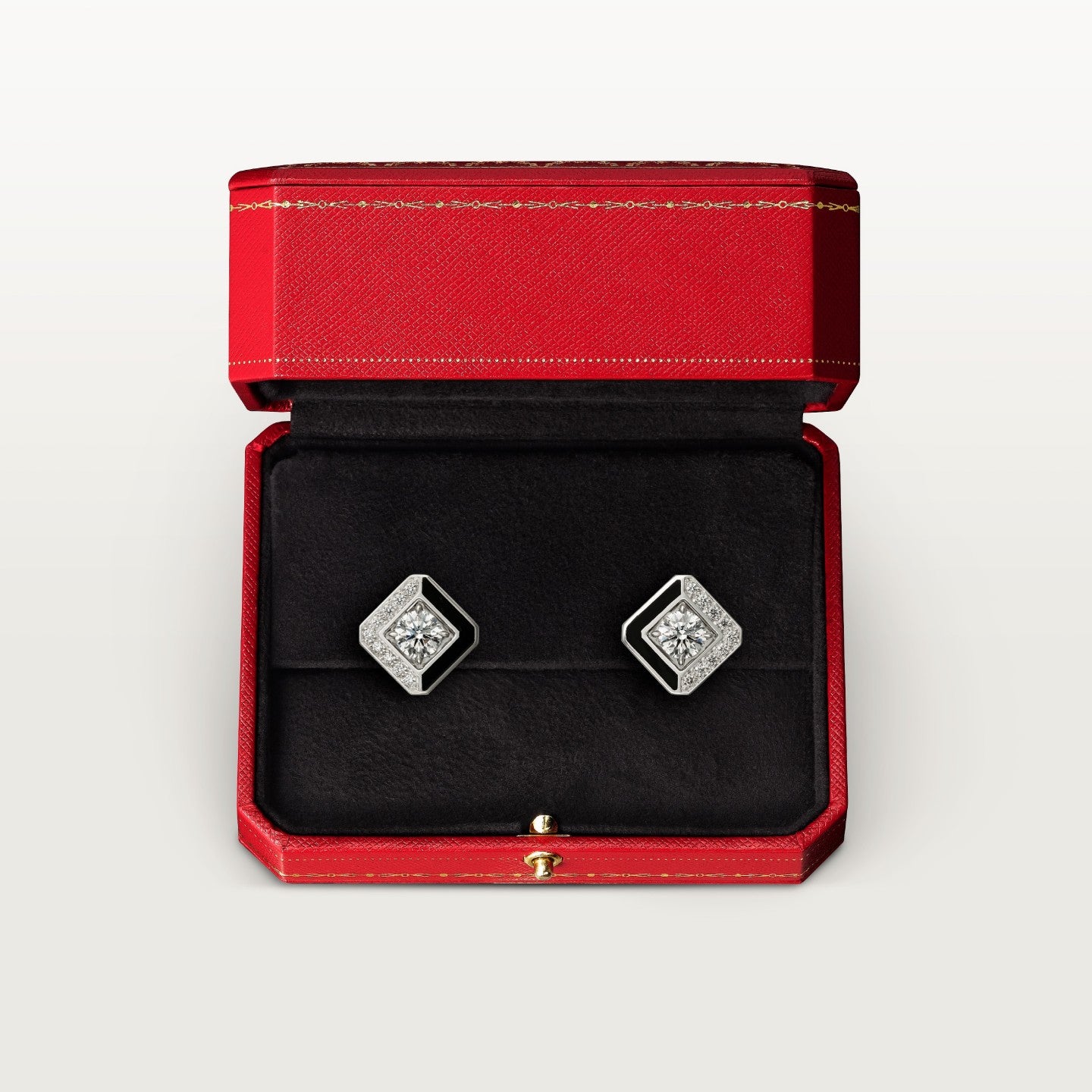 Puces d'oreilles Galanterie de Cartier, 2 diamants taille brillant, semi-pavées
