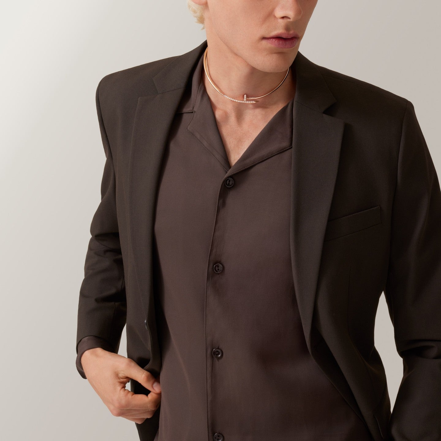 Collier torque Juste un Clou, petit modèle, diamants serti inversé