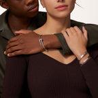 Bracelet LOVE, modèle classique, finition brossée, 4 diamants