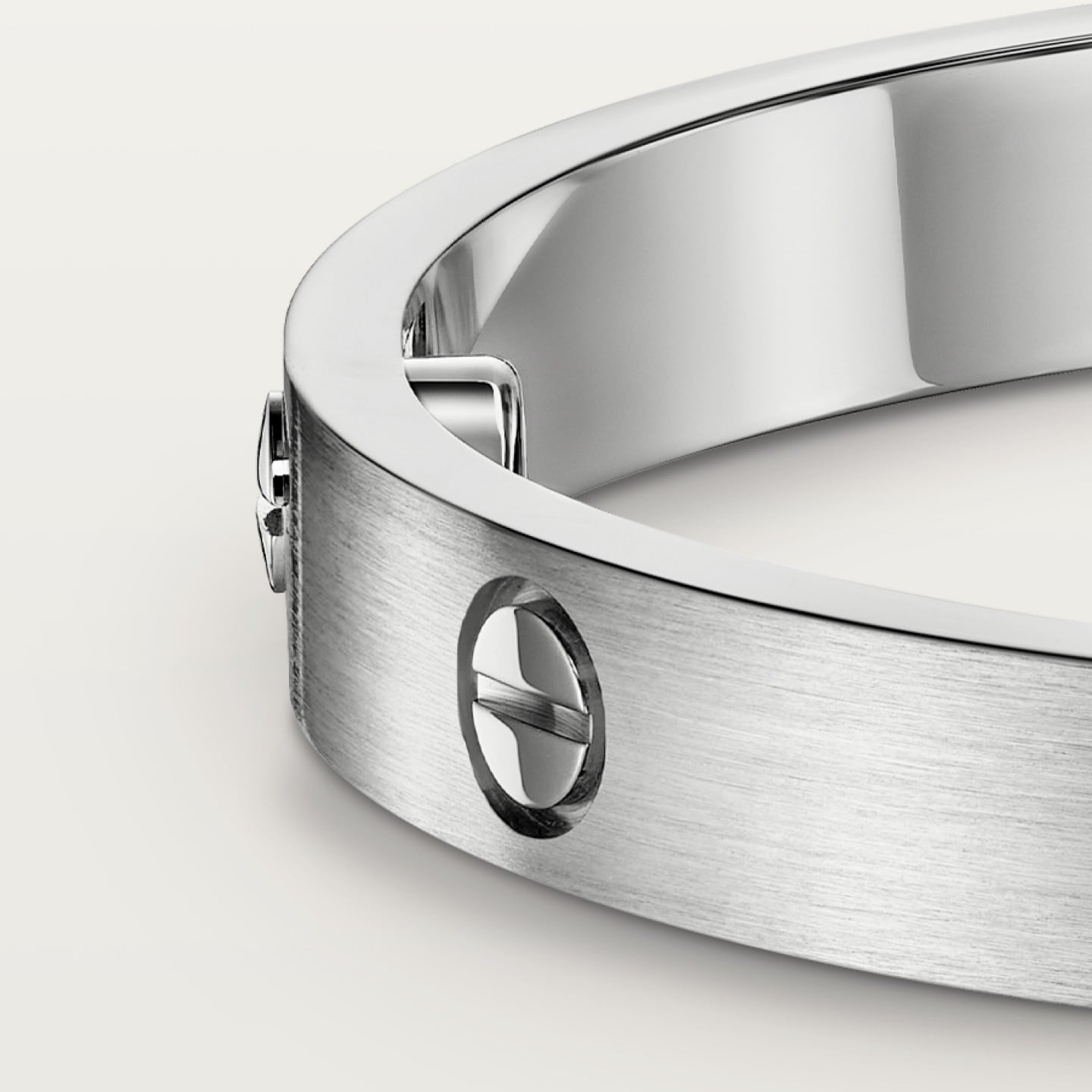 Bracelet LOVE, modèle classique, finition brossée