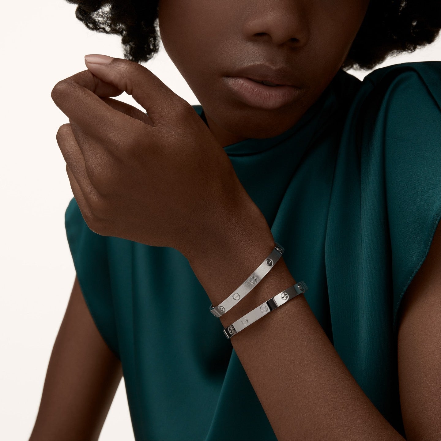 Bracelet LOVE, modèle classique, fermeture une vis