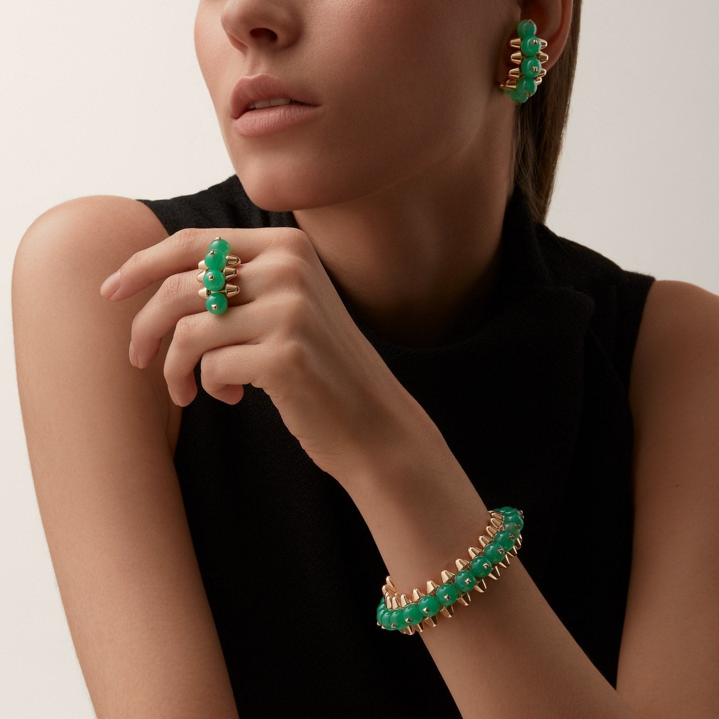 Mono boucle d'oreille Clash de Cartier, chrysoprase, modèle extra-large