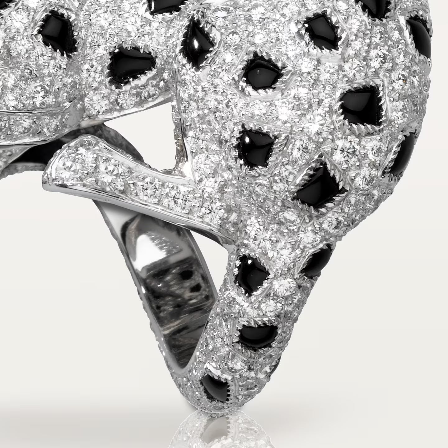Bague Panthère de Cartier, pavée