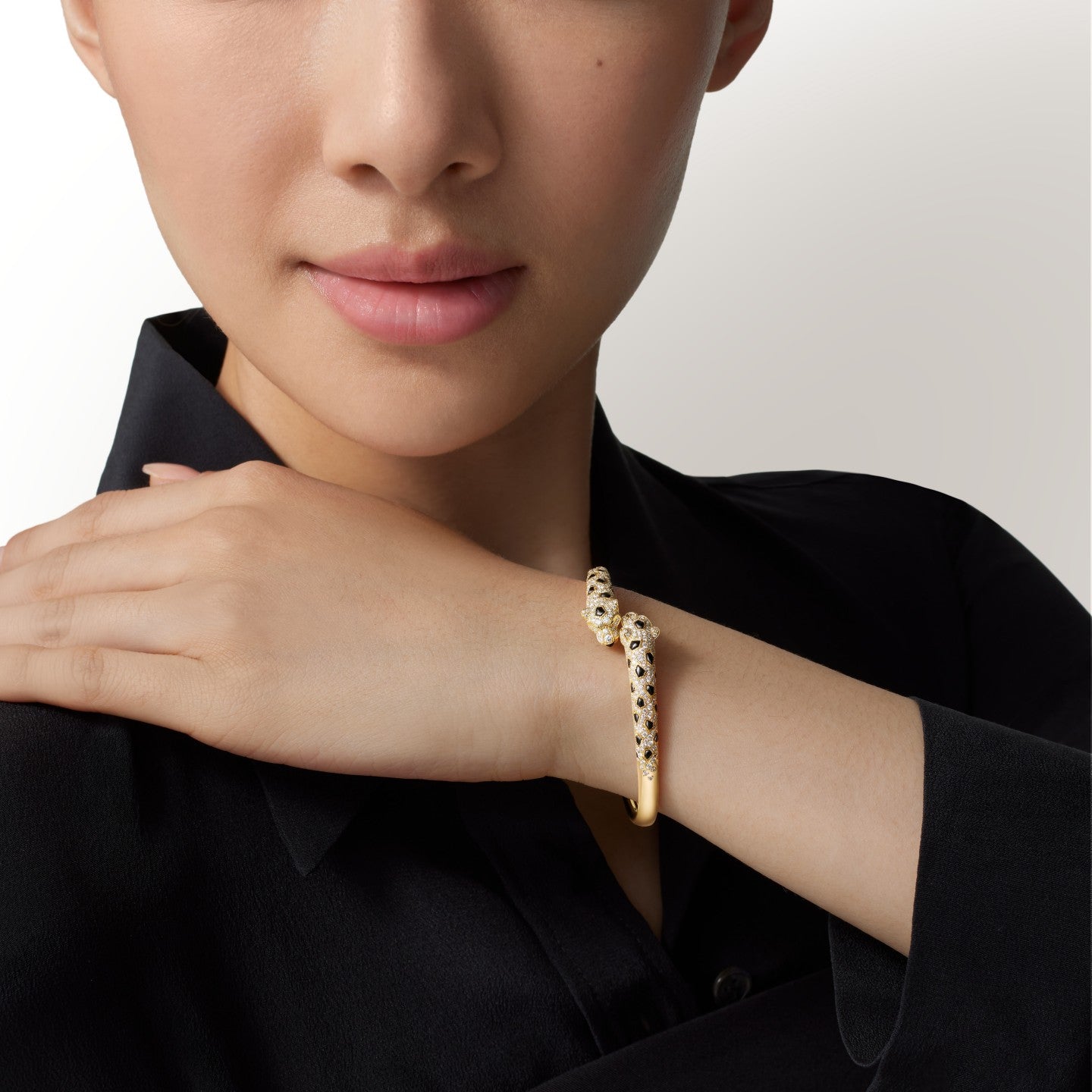 Bracelet Panthère de Cartier, semi-pavé