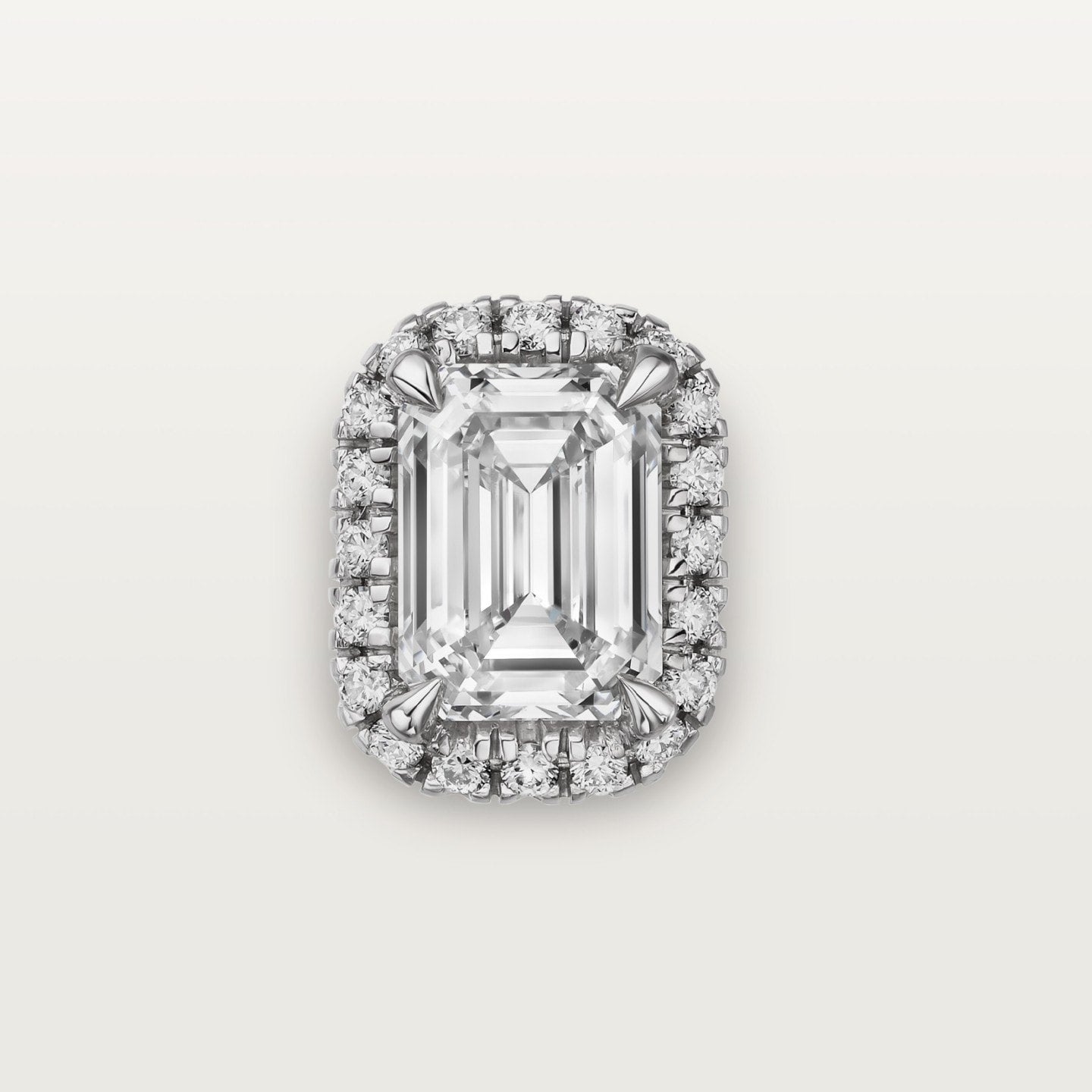 Puces d'oreilles Cartier Destinée, 2 diamants taille émeraude, pavées
