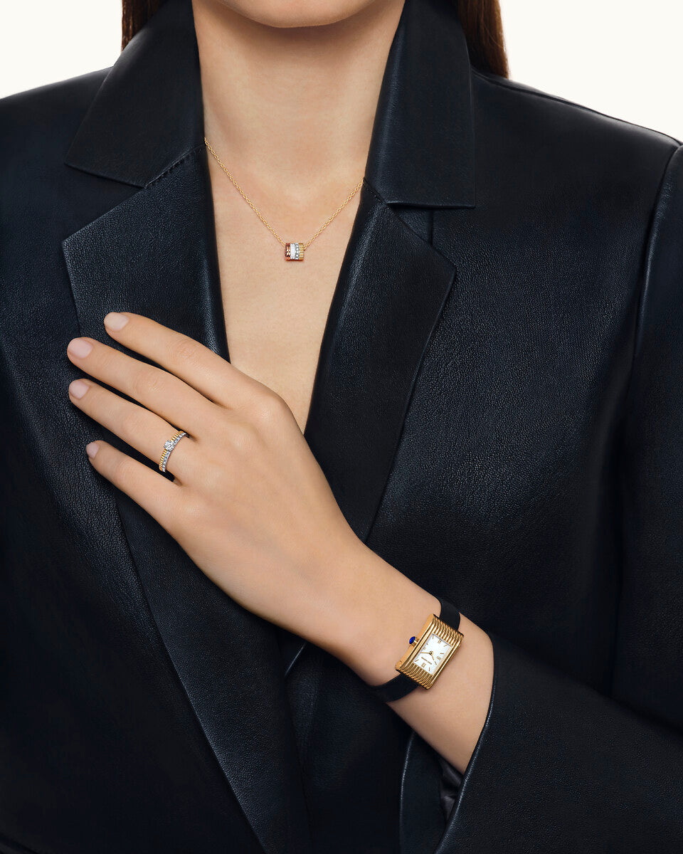 Pendentif quatre white edition, motif s