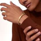 Bracelet LOVE, modèle classique, finition brossée, 4 diamants