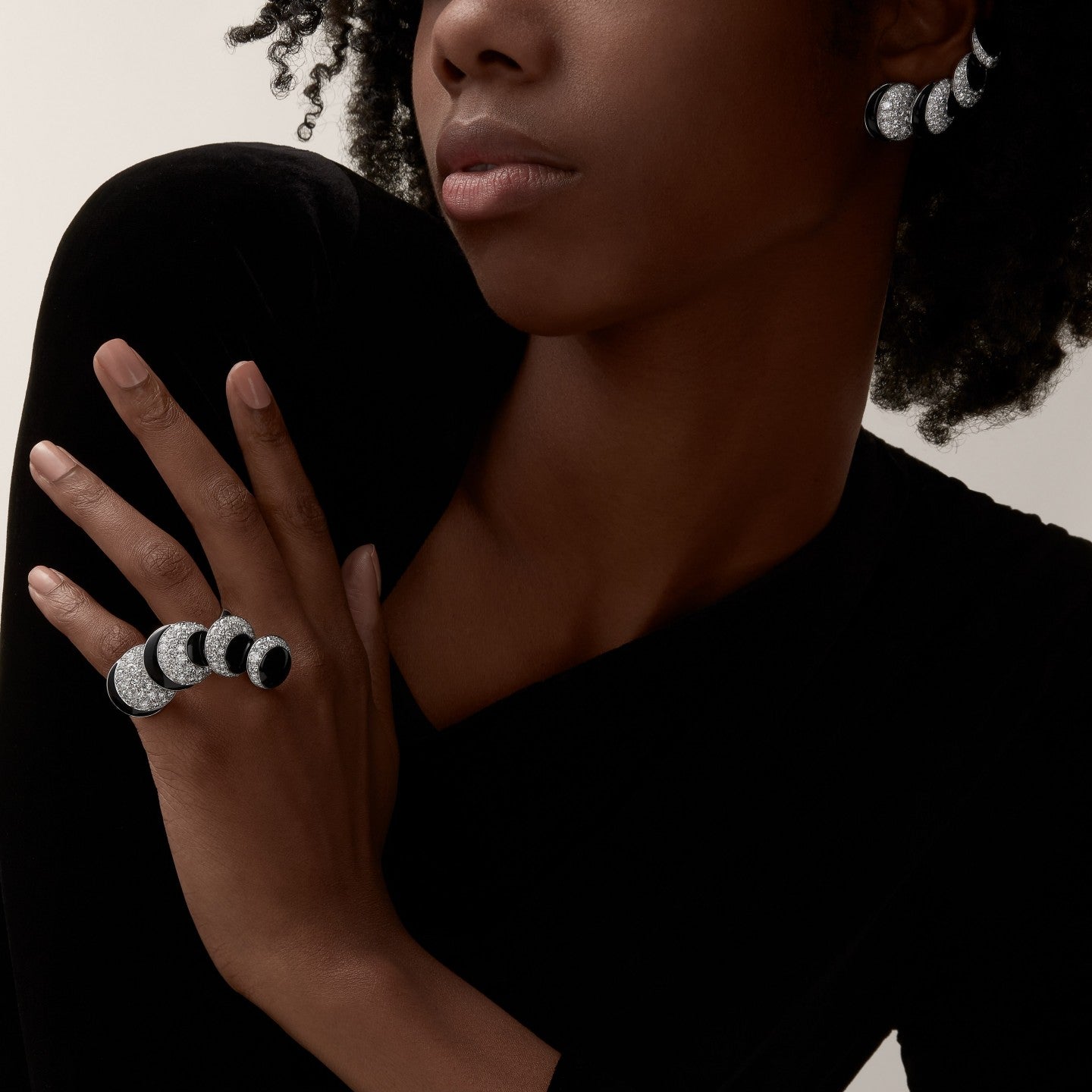 Boucles d'oreilles Cartier Libre Polymorph, onyx