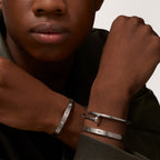 Bracelet LOVE, modèle classique, finition brossée