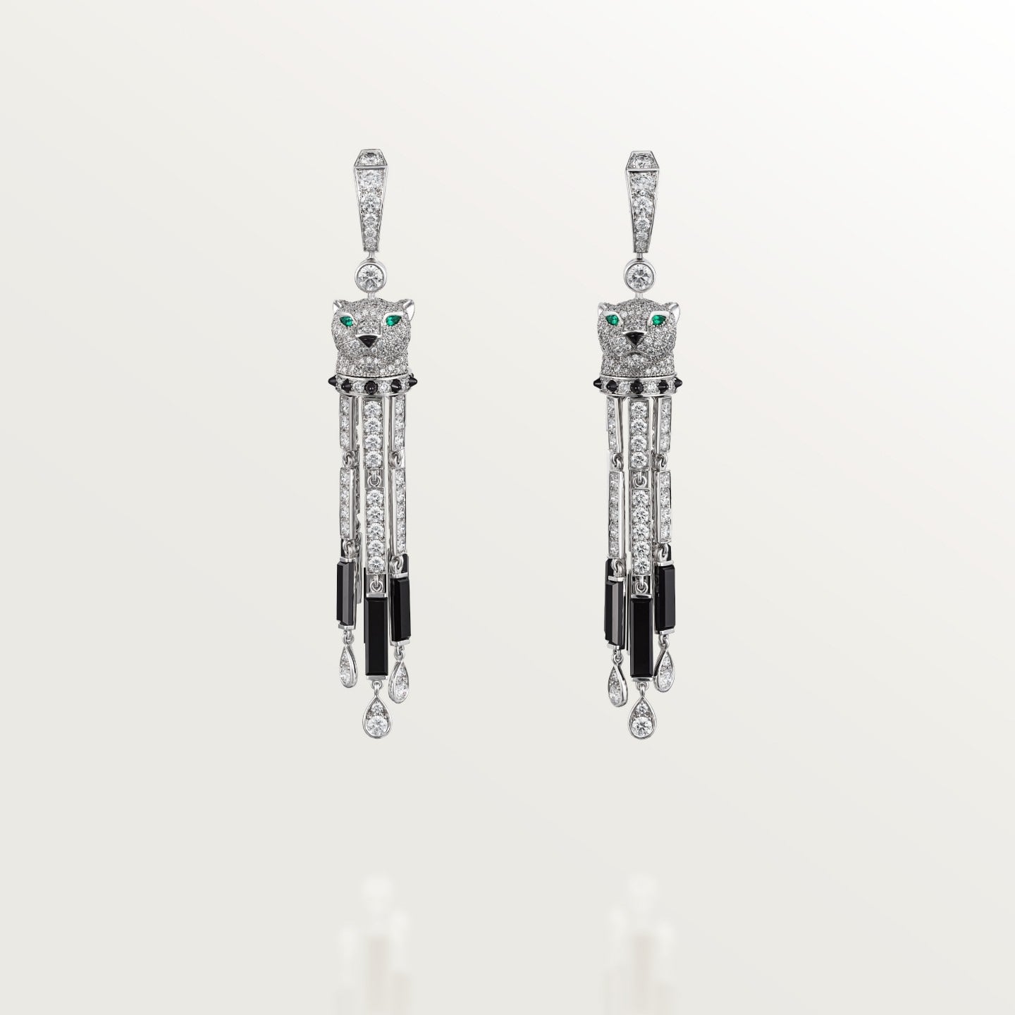 Boucles d'oreilles Panthère de Cartier, onyx, grand modèle, pavées