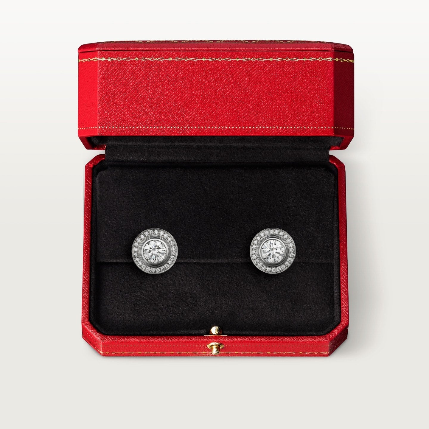Puces d'oreilles Cartier d'Amour, 2 diamants taille brillant, pavées