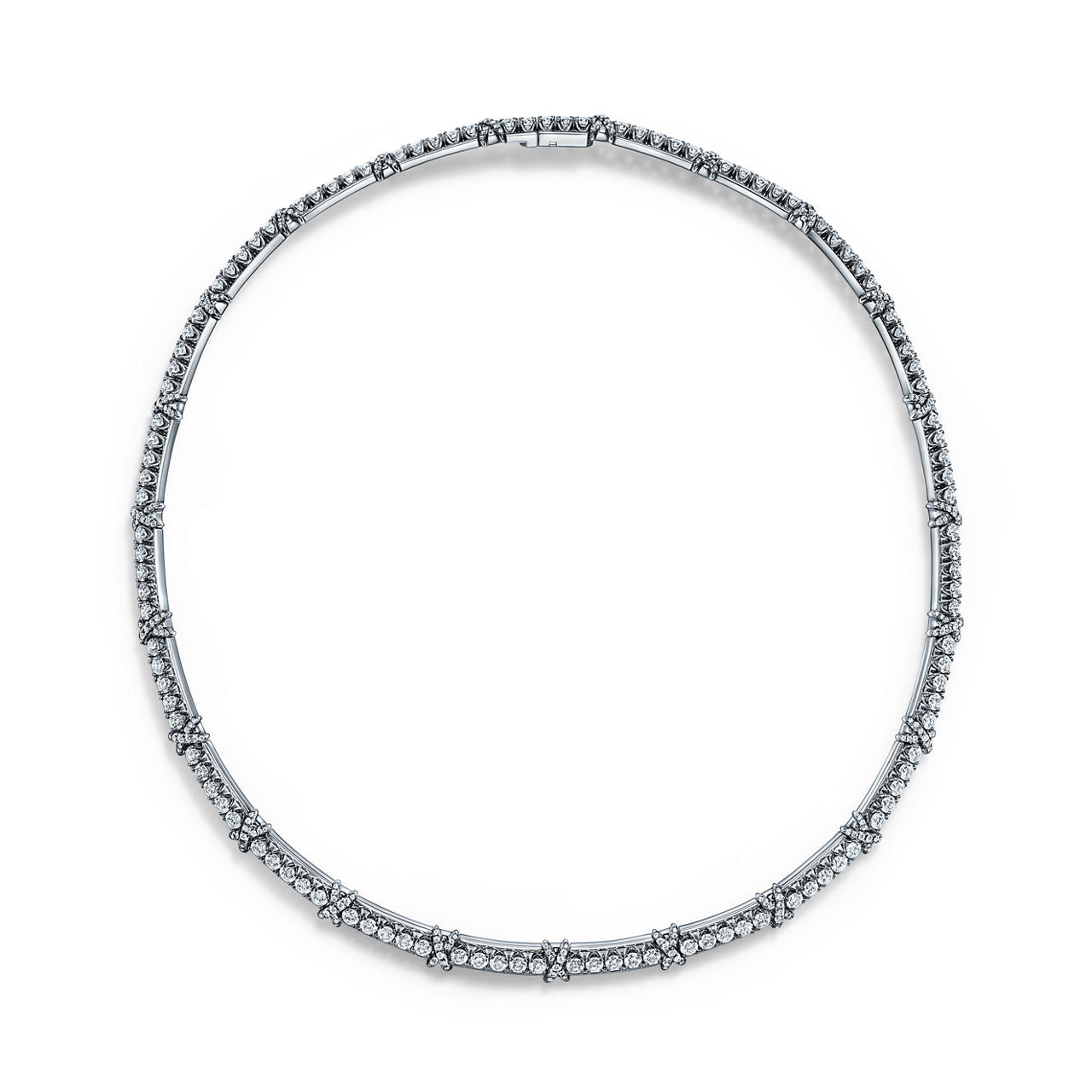 Collier en platine 950 millièmes et diamants