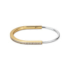Bracelet jonc étroit en or jaune et blanc 18 carats et pavé de diamants demi-cercle