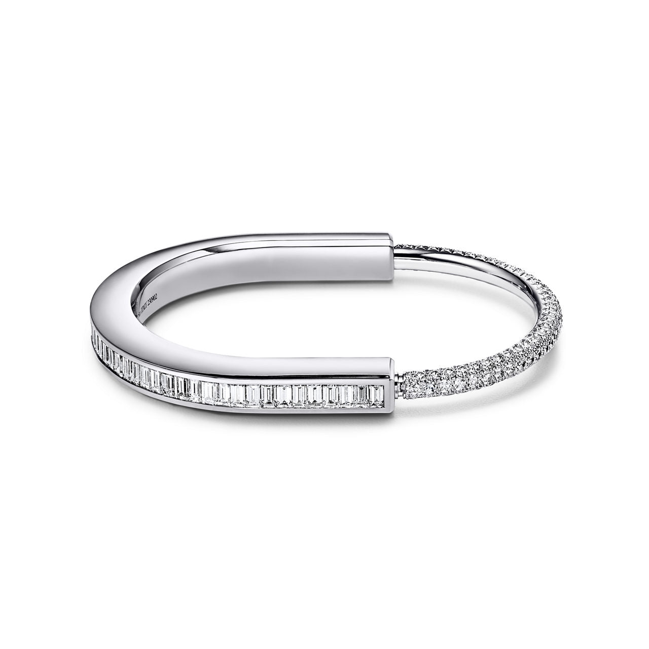 Bracelet jonc en or blanc 18 carats avec diamants pavés et taille baguette