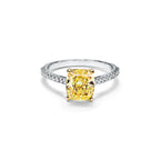 Tiffany Novo® Bague de fiançailles ornée d’un diamant jaune avec anneau en platine 950 millièmes pavé de diamants