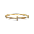 Bracelet jonc étroit à charnière T1 serti de diamants en pavé en or jaune 18 carats