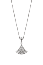 Divas’ Dream Collier