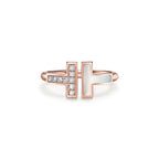 Tiffany T Bague Wire en or rose 18 carats, diamants et nacre