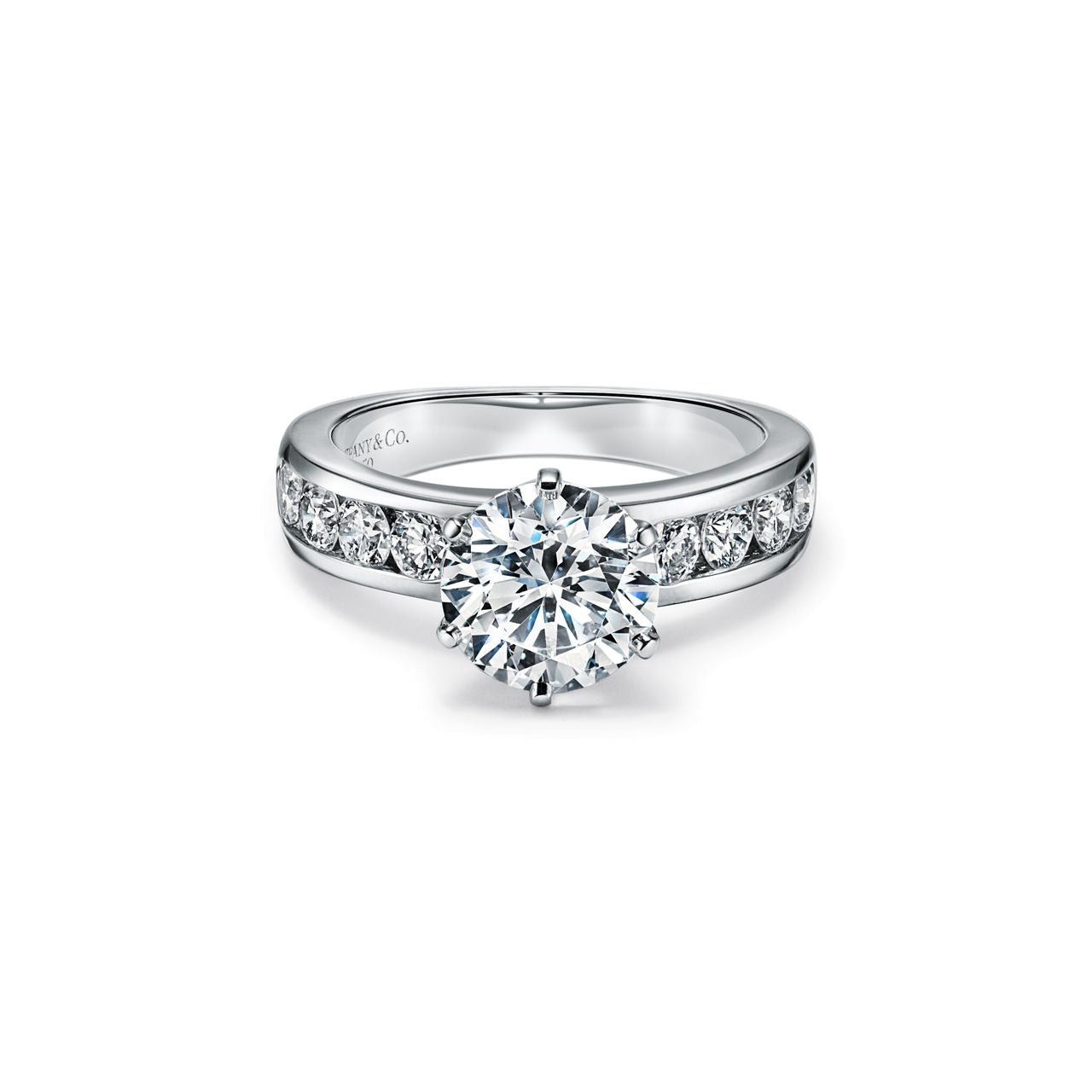 Tiffany® Setting Bague de fiançailles avec anneau en platine 950 millièmes et diamants sertis en bande