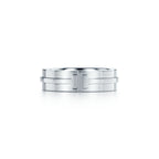 Tiffany T Bague large en or blanc 18 carats
