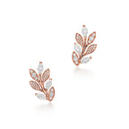 Boucles d’oreilles montantes motif vigne en diamants en or rose 18 carats