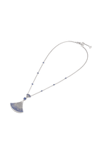 Divas’ Dream Collier