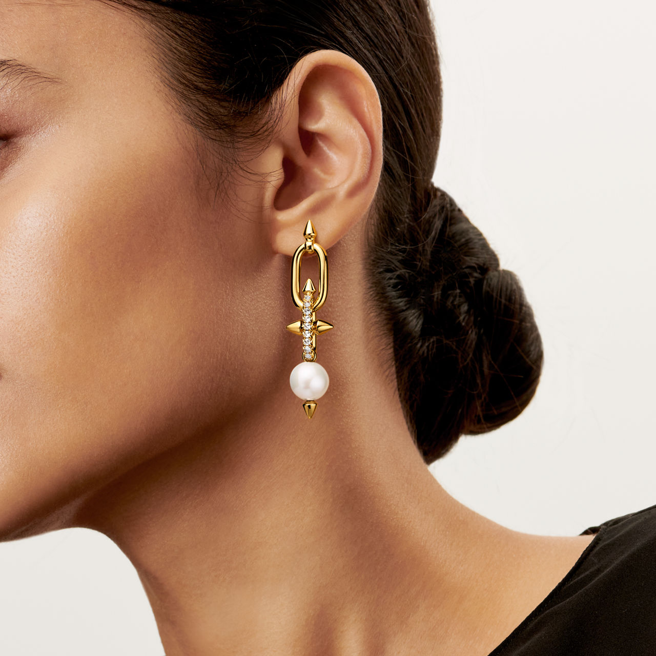 Boucles d’oreilles Perles, or jaune, diamants