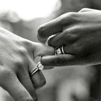 Tiffany Soleste Bague Éternité demi-cercle en platine 950 millièmes et diamants