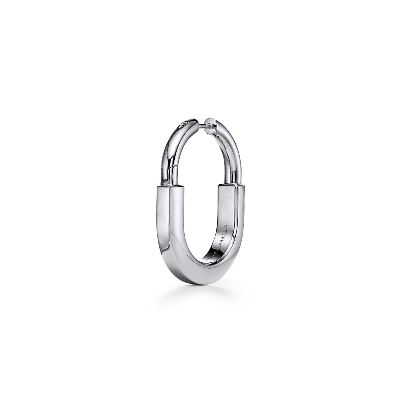 Boucles d’oreilles en or blanc 18 carats et diamants. Medium.