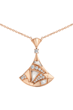 Divas’ Dream Collier