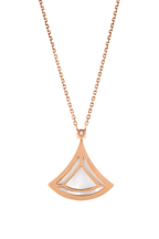 Divas’ Dream Collier