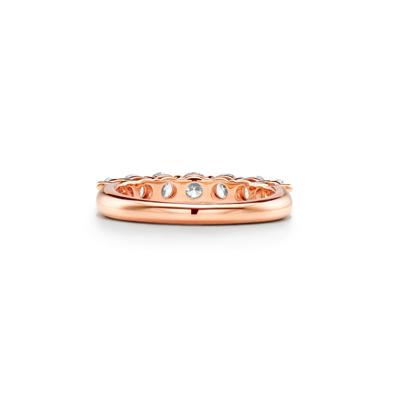 Tiffany Forever Alliance en or rose 18 carats et demi-tour de diamants. 3,5 mm.