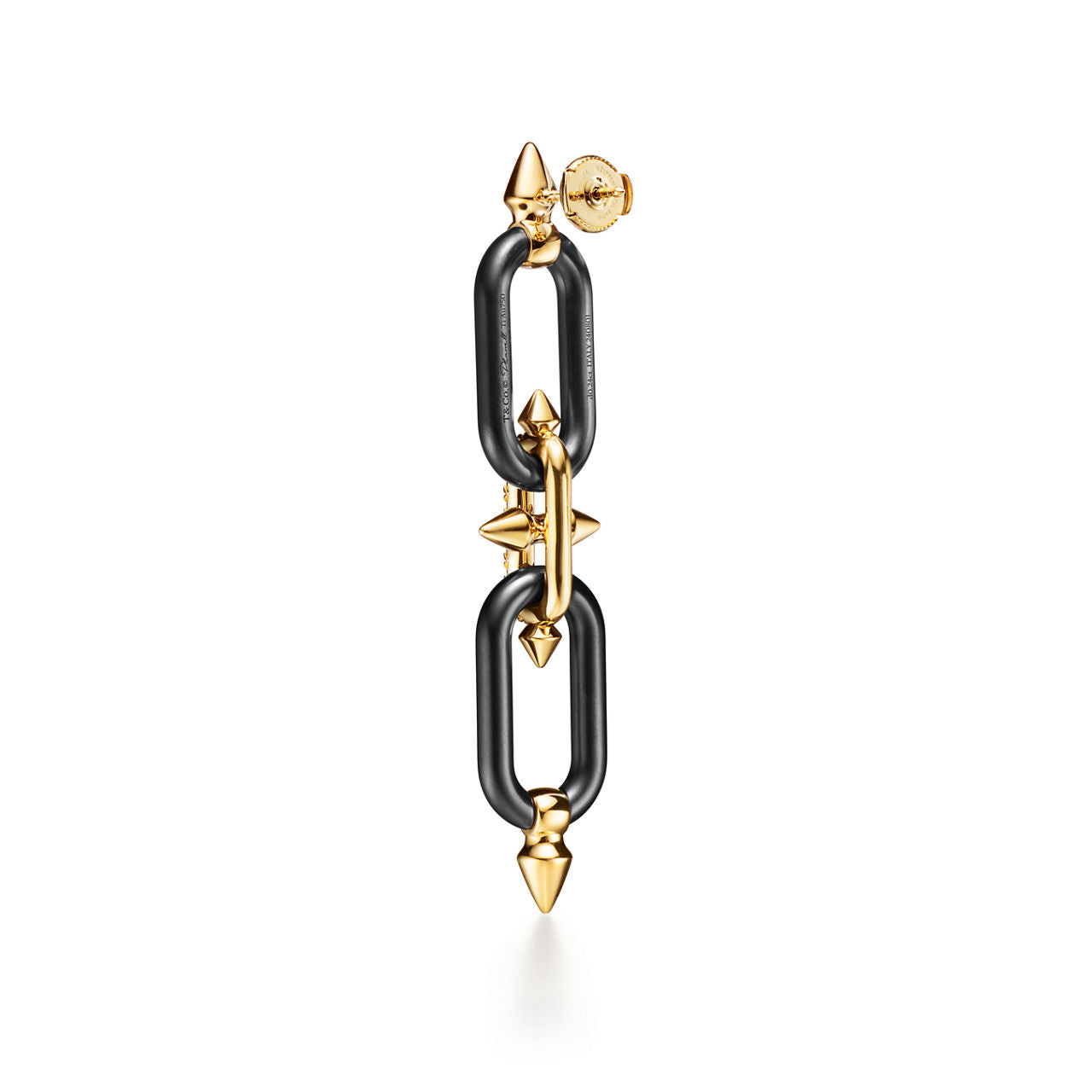 Boucles d’oreilles en titane, or 18 carats et diamants