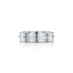 Tiffany T Bague large en or blanc 18 carats