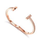 Bracelet jonc à charnière large T1 orné de diamants en or rose