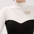 Broche Bean design en or jaune et pavé de diamants