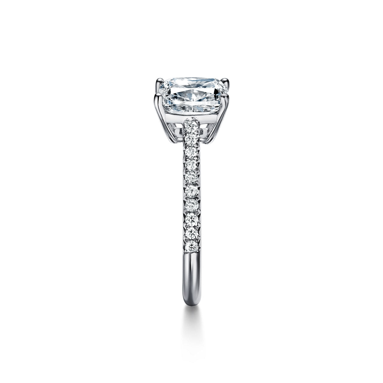 Tiffany Novo® Bague de fiançailles taille coussin avec anneau en platine 950 millièmes pavé de diamants