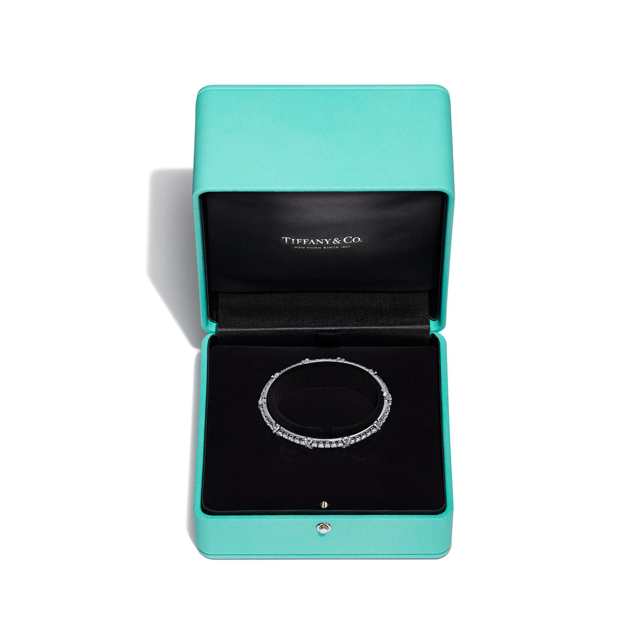 Bracelet jonc en platine 950 millièmes et diamants