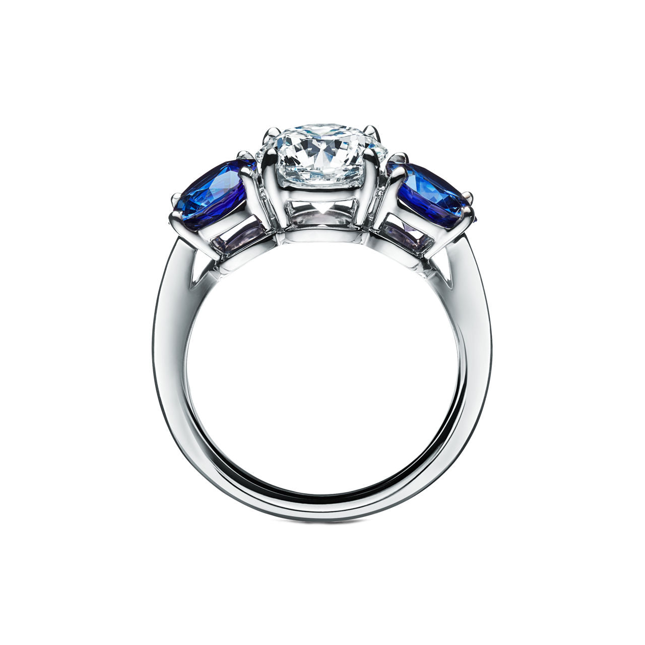 Tiffany Trois pierres Bague de fiançailles en platine 950 millièmes ornée de saphirs latéraux
