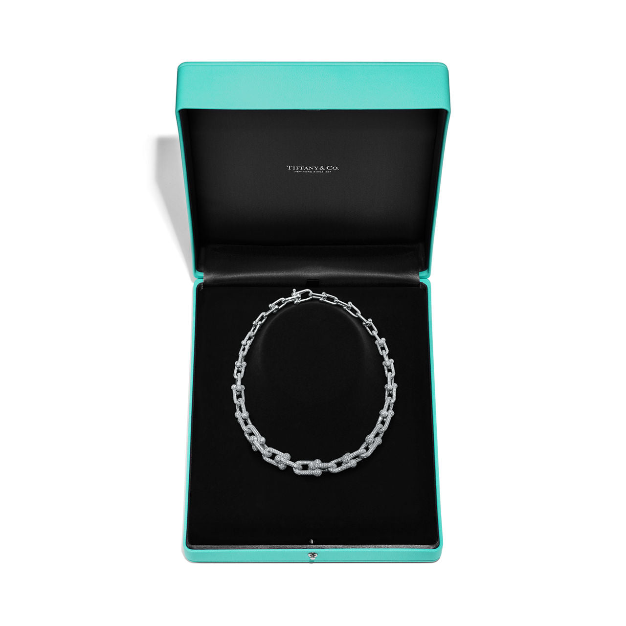 Collier à maillons gradués en or blanc 18 carats et diamants