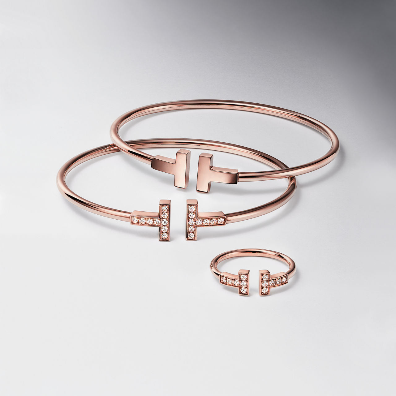 Tiffany T Bague Wire ornée de diamants en or rose