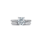 Tiffany Novo® Bague de fiançailles taille coussin avec anneau en platine 950 millièmes pavé de diamants