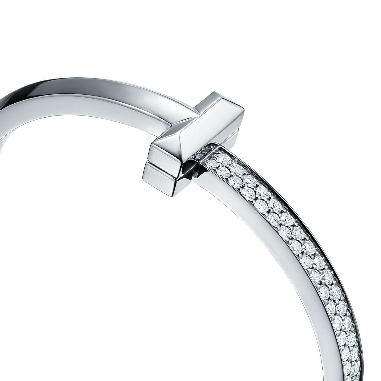 Bracelet jonc à charnière large T1 orné de diamants en or blanc 18 carats