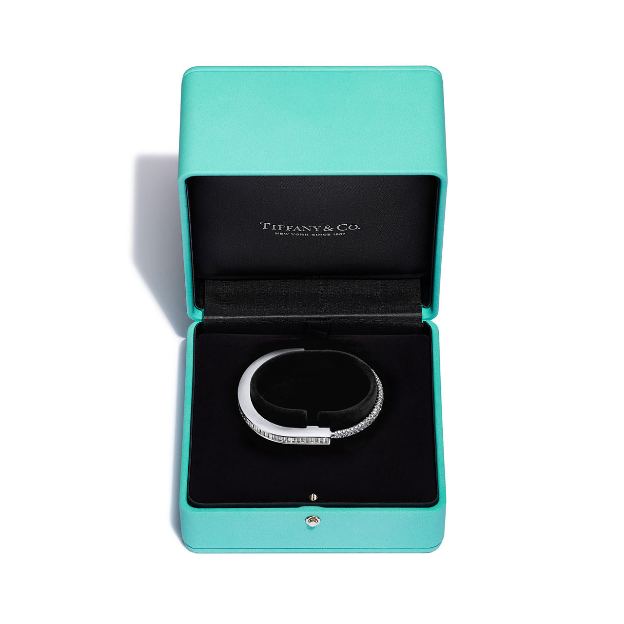 Bracelet jonc en or blanc 18 carats avec diamants pavés et taille baguette