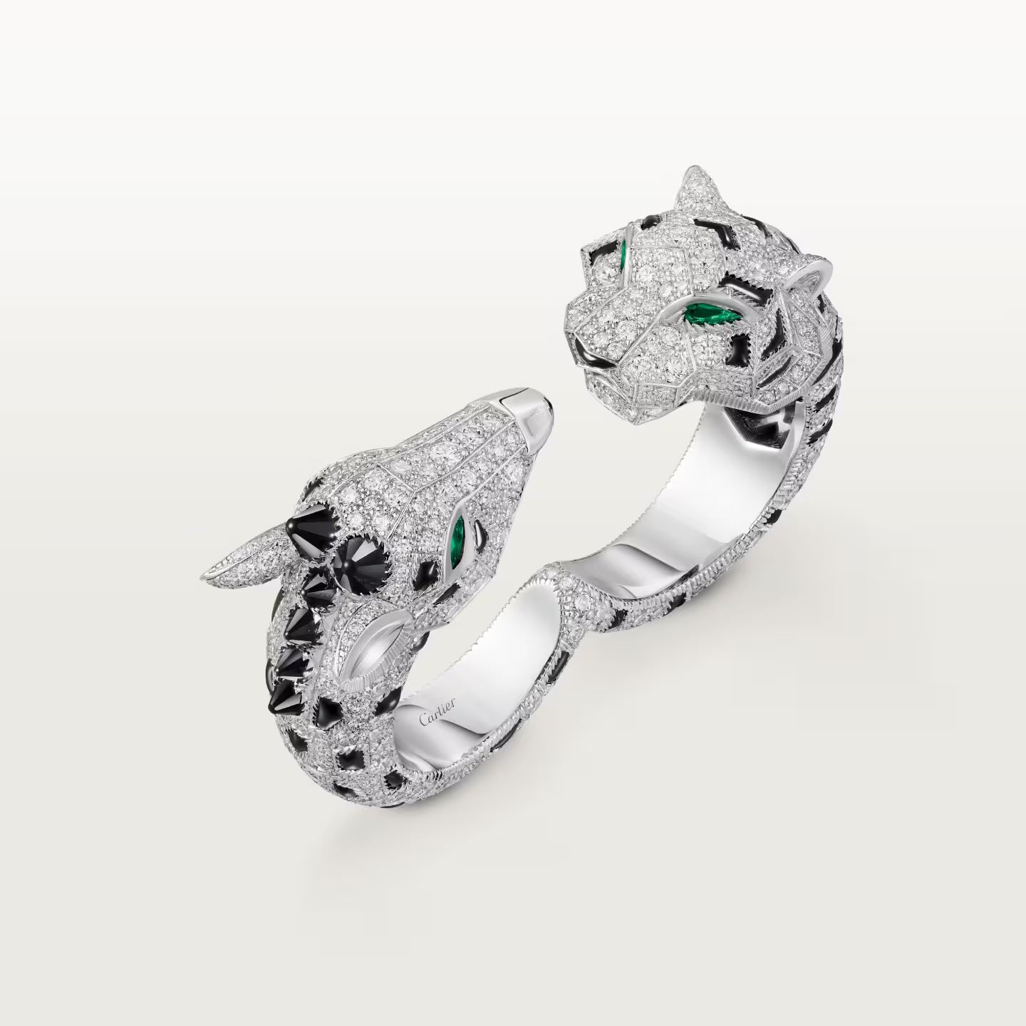 Bague deux doigts Indomptables de Cartier, pavée